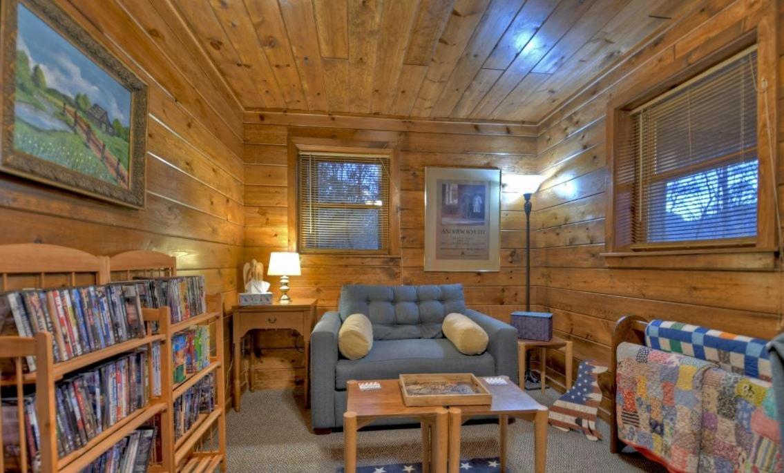 American Dream Americana Decor Close To Downtown Blue Ridge Exteriör bild
